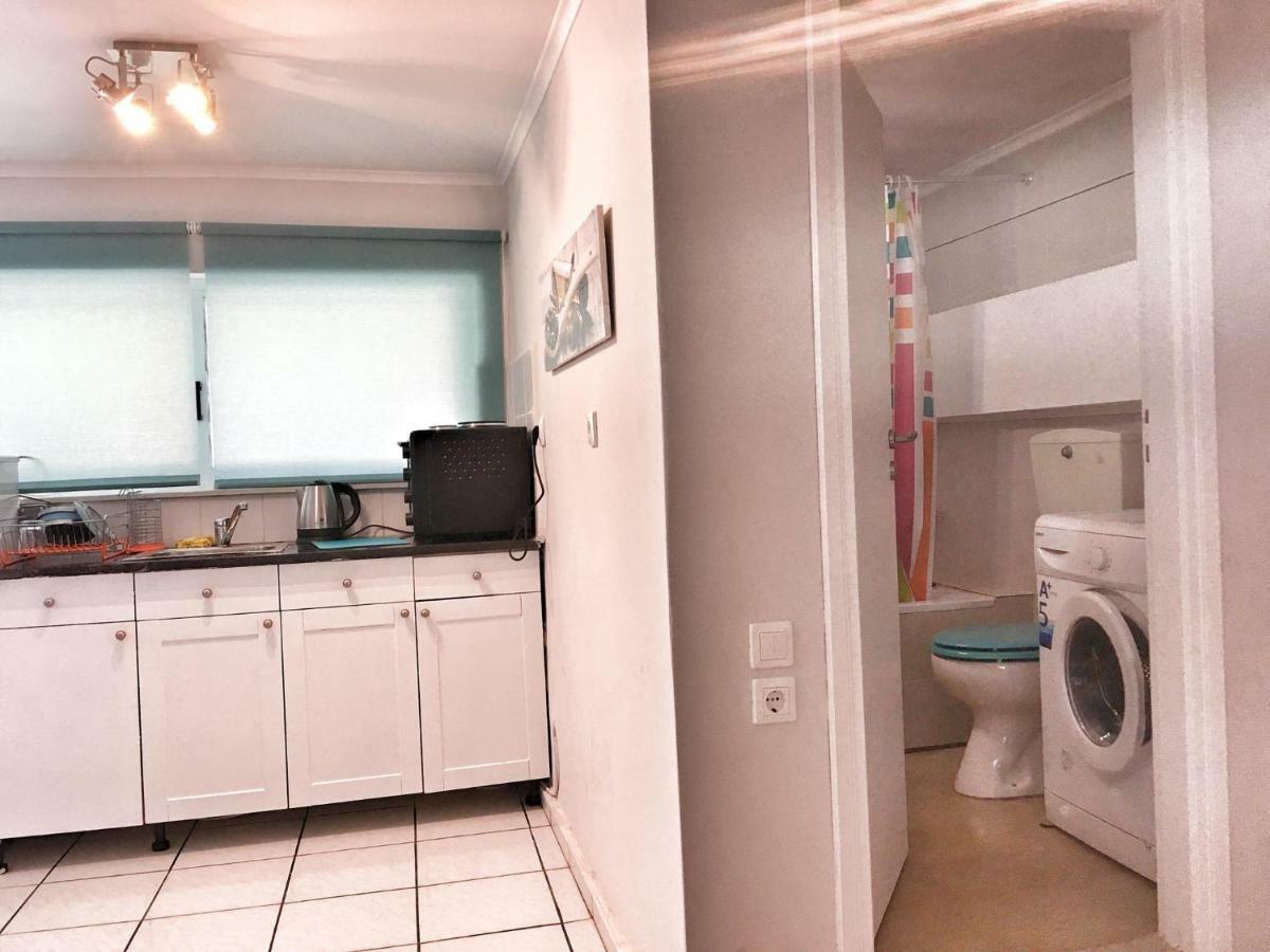 אנביסוס Renovated Apt 100M From Beach Wifi Ac מראה חיצוני תמונה